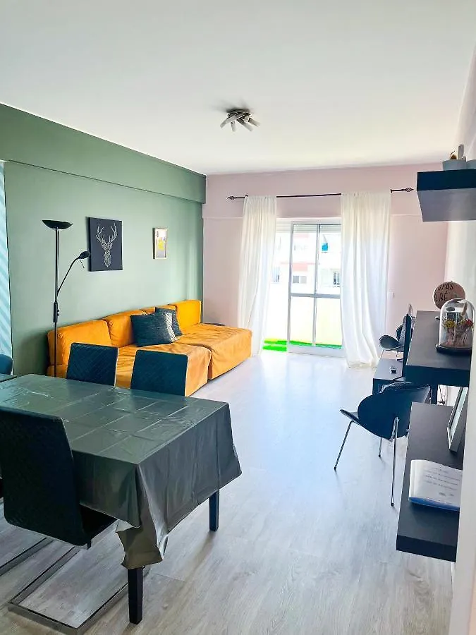 Faro Summer Flat